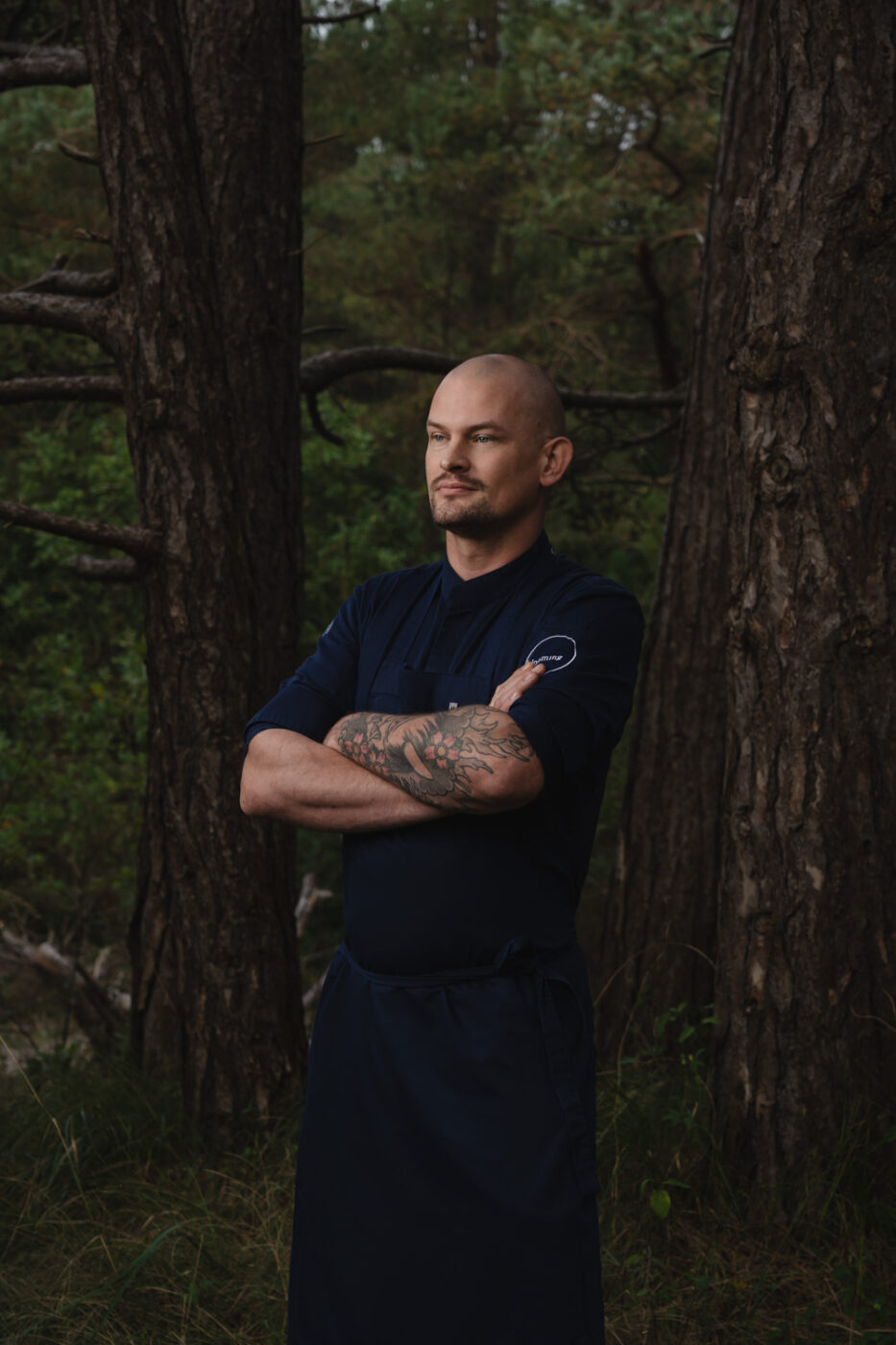 Portret van Sous-Chef Jan Wittebrood van restaurant Zandhoeve in Bergen Noord-Holland. Environmental portraits - ©GittaPolak